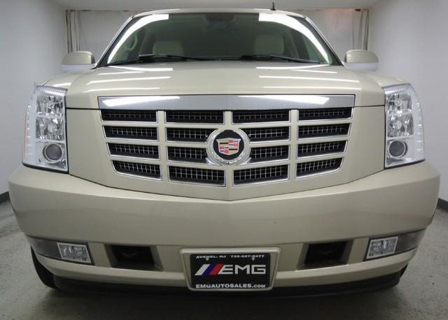 Cadillac Escalade 2007 photo 2