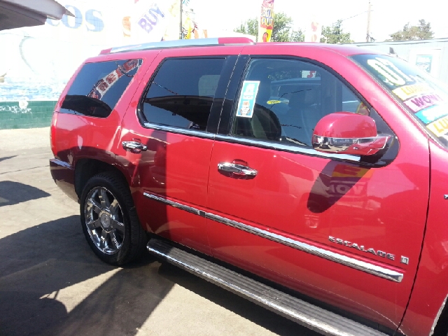 Cadillac Escalade EX - DUAL Power Doors SUV