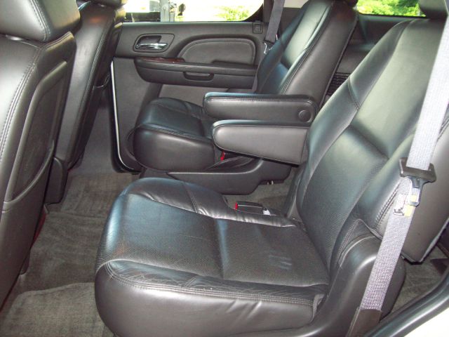 Cadillac Escalade EX - DUAL Power Doors SUV