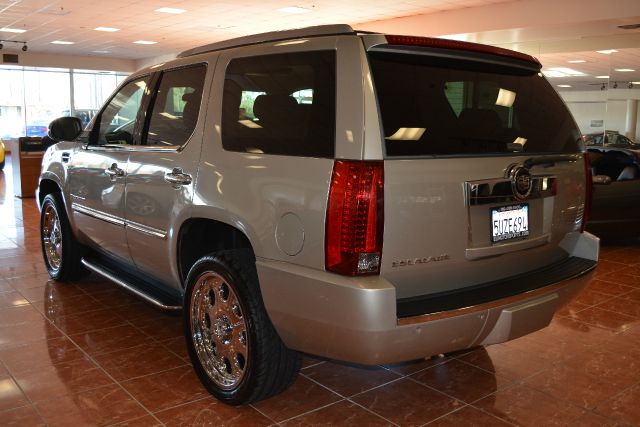Cadillac Escalade EX - DUAL Power Doors SUV
