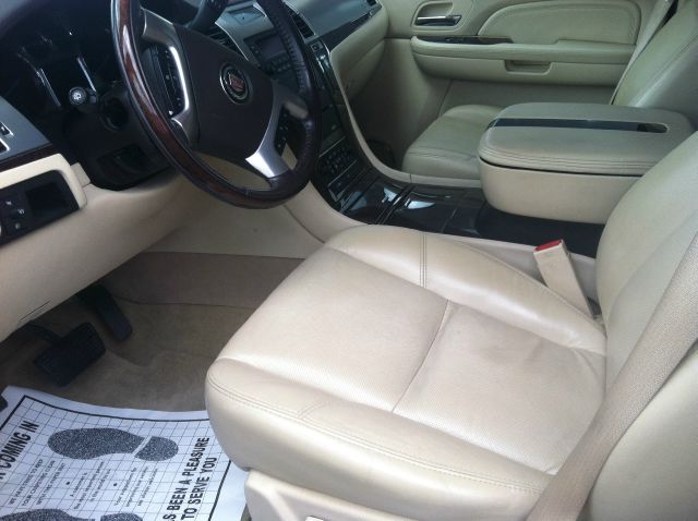 Cadillac Escalade EX - DUAL Power Doors SUV