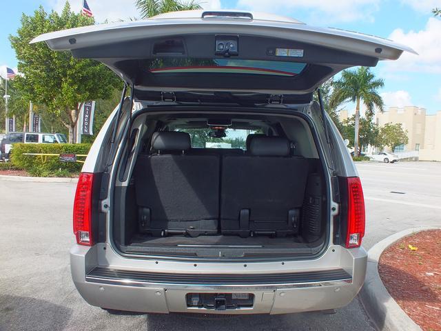Cadillac Escalade 2008 photo 2