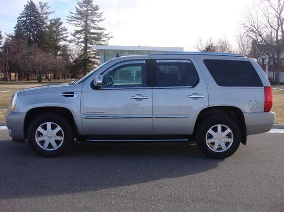 Cadillac Escalade 2008 photo 1