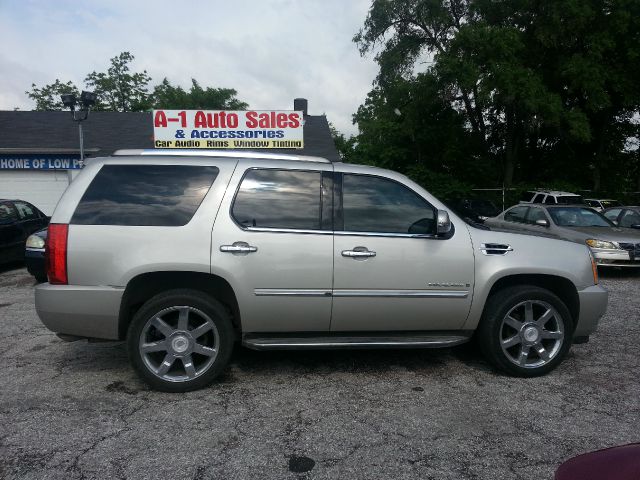 Cadillac Escalade EX - DUAL Power Doors SUV