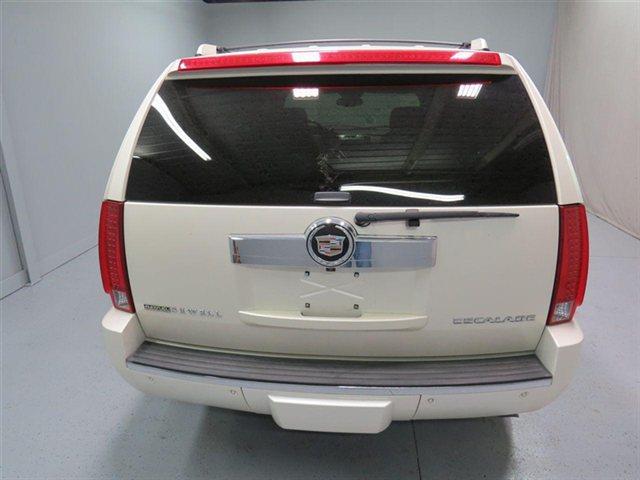 Cadillac Escalade 2009 photo 1