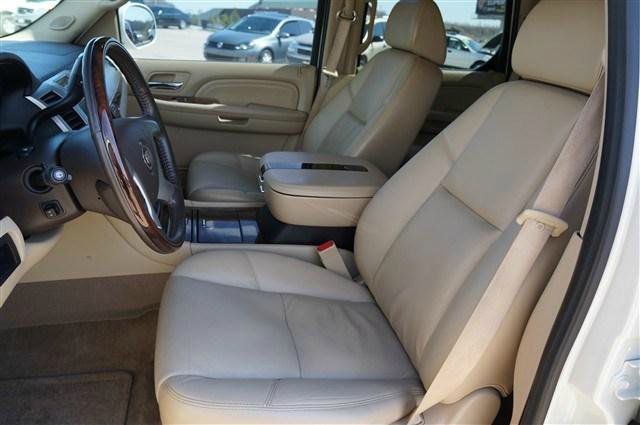 Cadillac Escalade 2009 photo 2