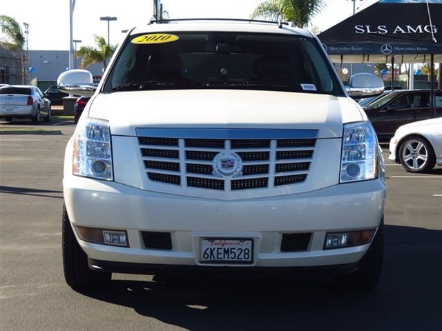 Cadillac Escalade 2010 photo 1