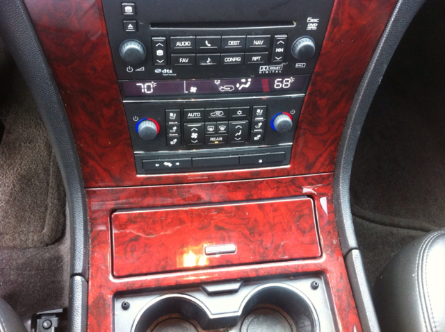 Cadillac Escalade 2010 photo 3