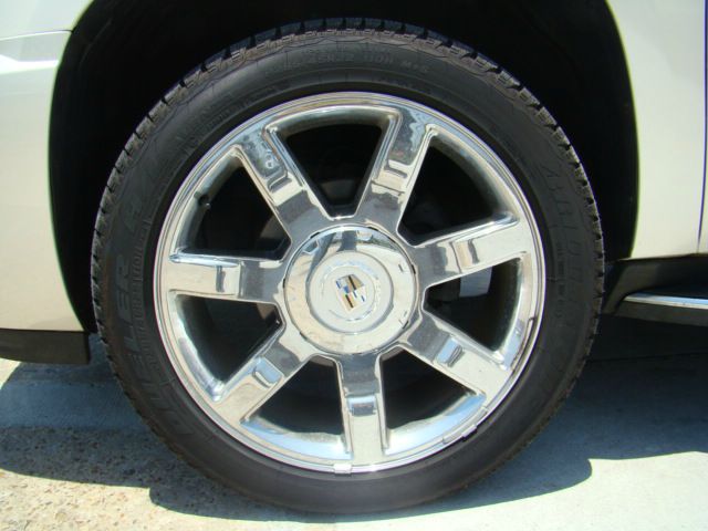 Cadillac Escalade 2010 photo 30