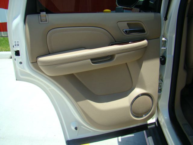 Cadillac Escalade 2010 photo 40