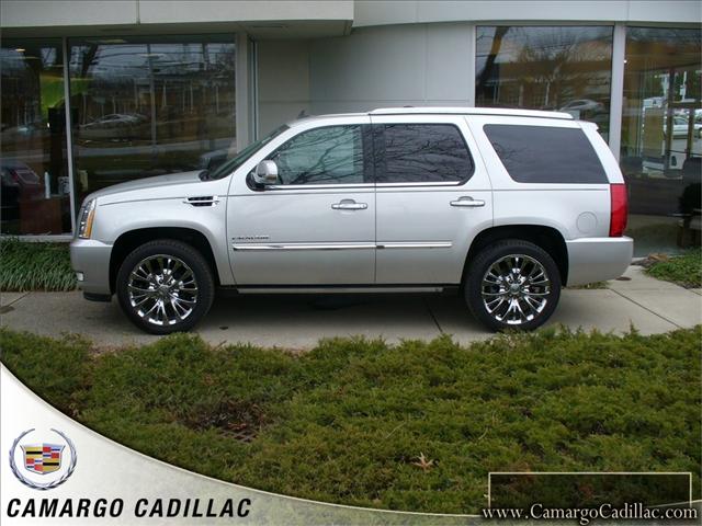 Cadillac Escalade Premium SUV