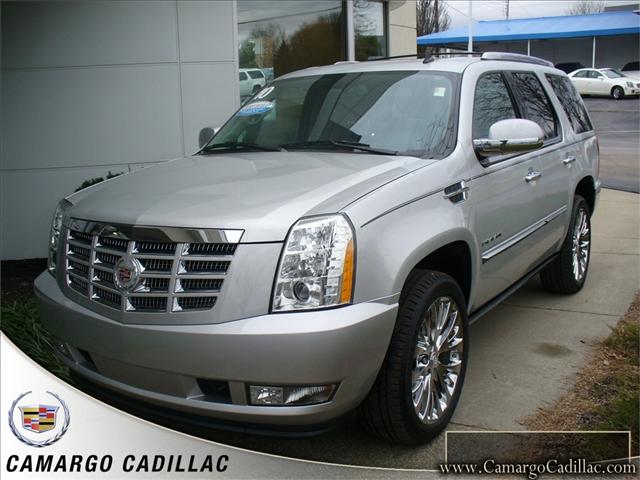 Cadillac Escalade 2010 photo 2