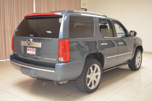 Cadillac Escalade 2010 photo 23
