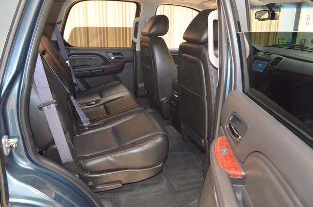 Cadillac Escalade 2010 photo 30