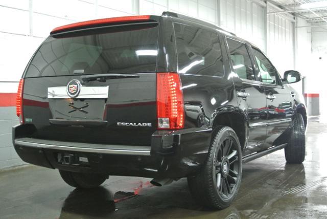 Cadillac Escalade 2010 photo 18