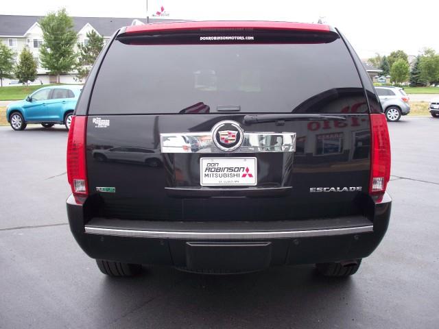 Cadillac Escalade 2010 photo 1