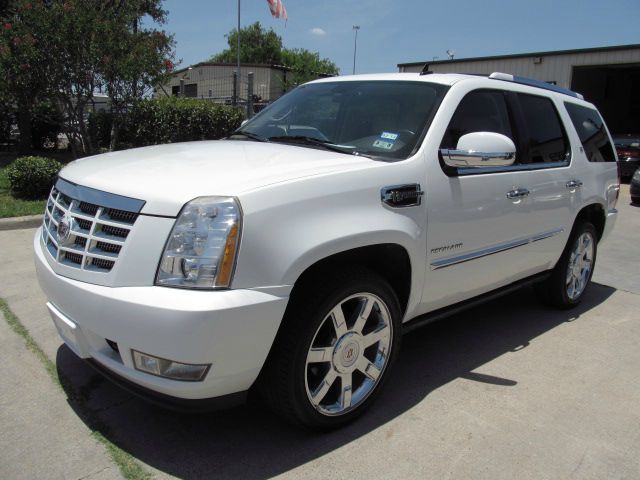 Cadillac Escalade 2010 photo 2