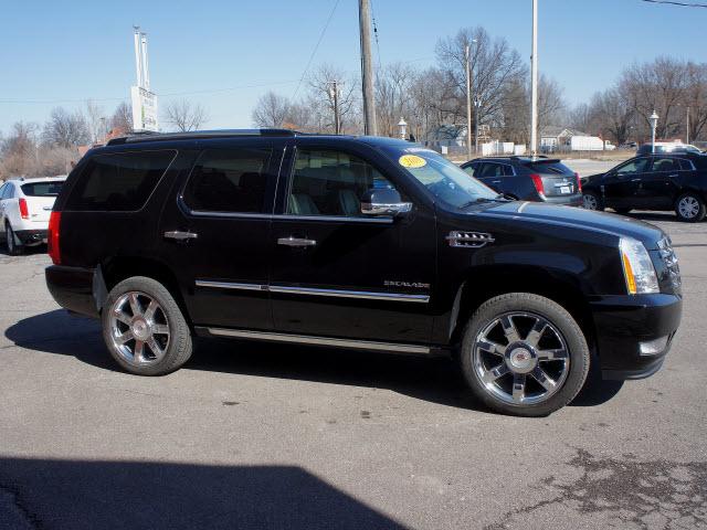 Cadillac Escalade 2010 photo 1
