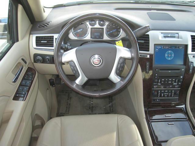 Cadillac Escalade 2010 photo 3