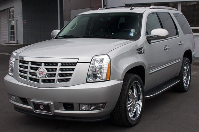 Cadillac Escalade Base Unspecified