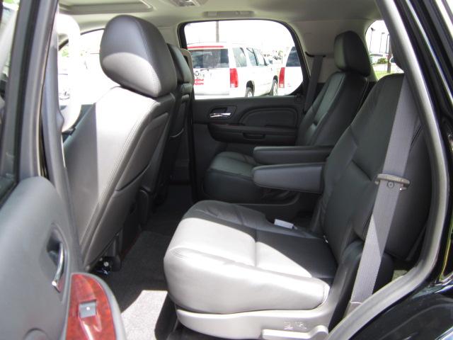 Cadillac Escalade 2011 photo 4