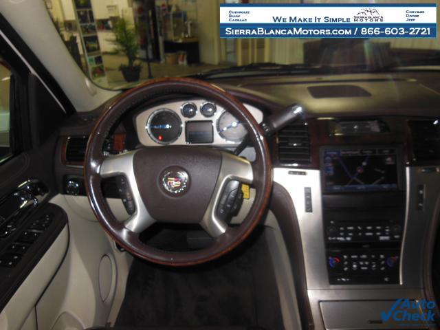 Cadillac Escalade 2011 photo 3