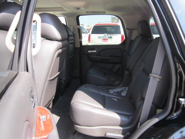 Cadillac Escalade 2011 photo 4