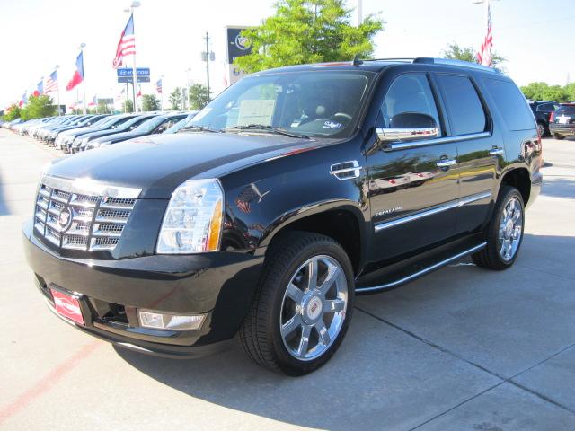 Cadillac Escalade 3.8L Manual Sport Utility