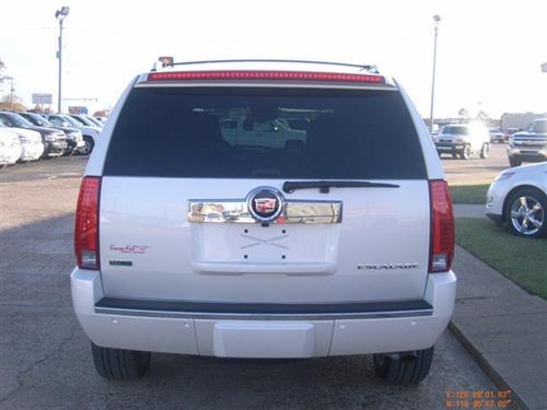 Cadillac Escalade 2011 photo 2