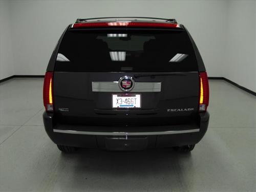 Cadillac Escalade 2011 photo 2