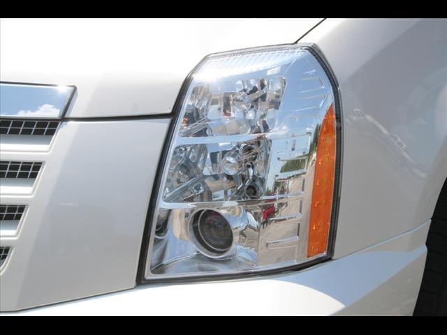Cadillac Escalade 2011 photo 1