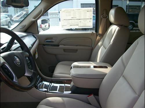 Cadillac Escalade 2011 photo 1