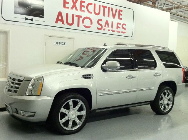 Cadillac Escalade STD CAB SUV