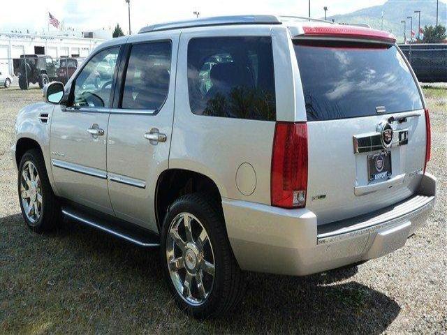 Cadillac Escalade 2011 photo 1