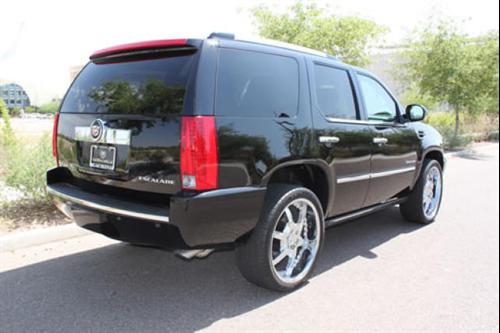 Cadillac Escalade 2011 photo 2