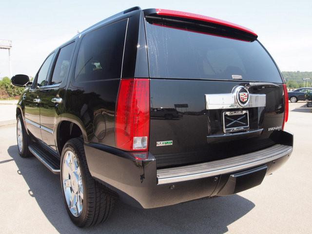 Cadillac Escalade 2011 photo 2