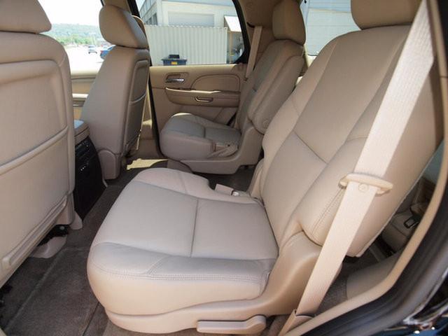 Cadillac Escalade 2011 photo 4