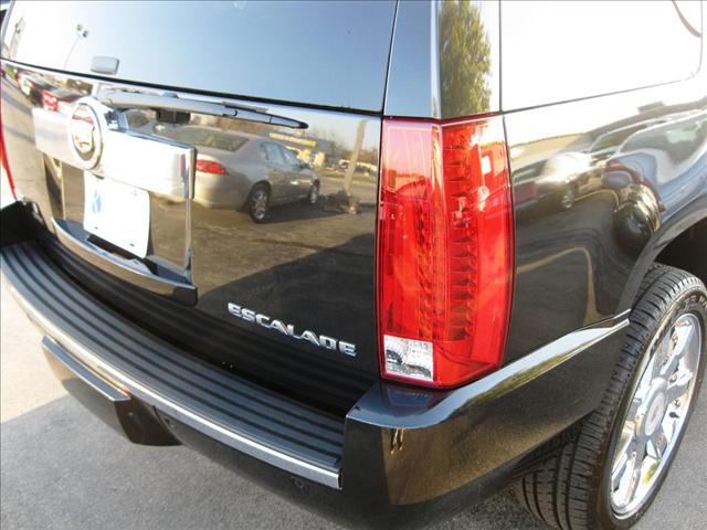 Cadillac Escalade 2011 photo 4