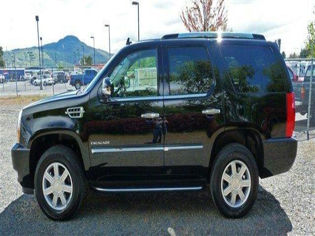 Cadillac Escalade 2011 photo 2