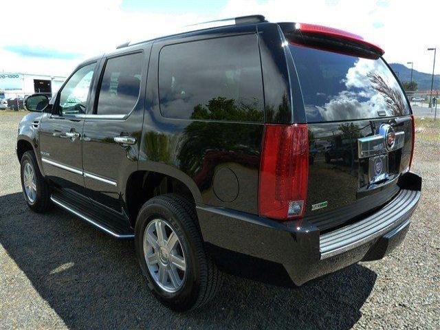 Cadillac Escalade 2011 photo 3