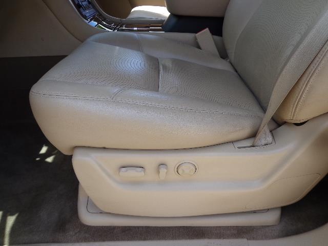 Cadillac Escalade 2012 photo 17