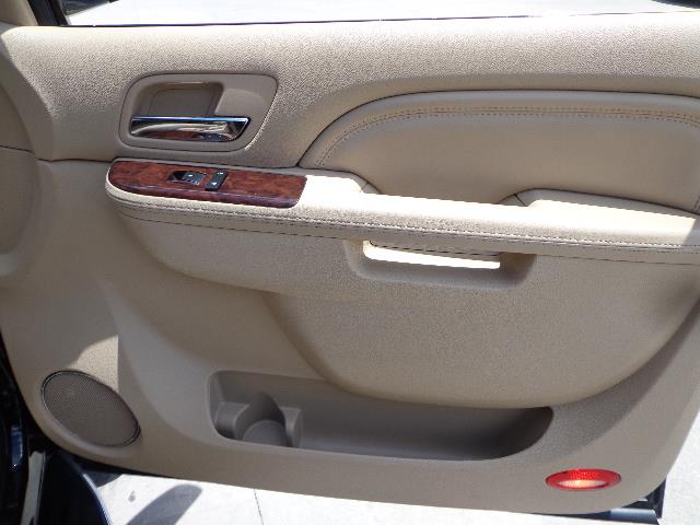 Cadillac Escalade 2012 photo 18