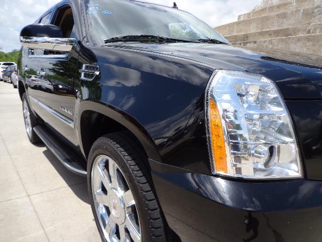 Cadillac Escalade 2012 photo 22