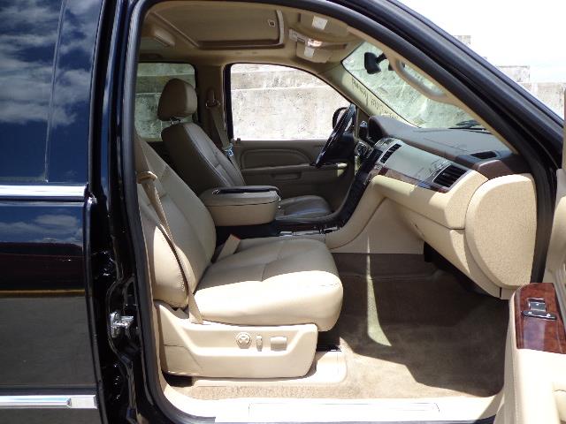 Cadillac Escalade 2012 photo 36