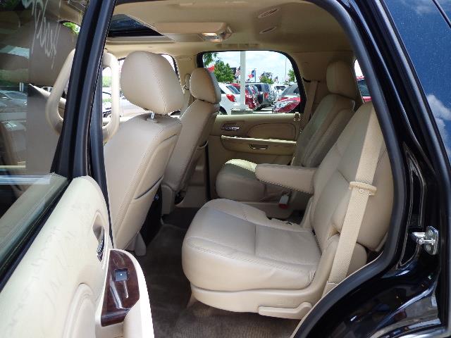 Cadillac Escalade 2012 photo 38