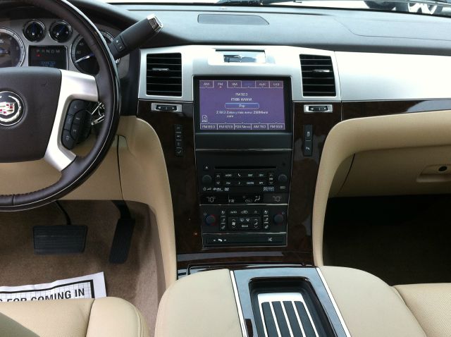 Cadillac Escalade 2013 photo 10