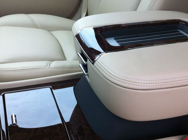 Cadillac Escalade 2013 photo 12