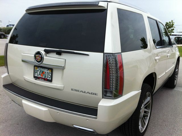 Cadillac Escalade 2013 photo 23