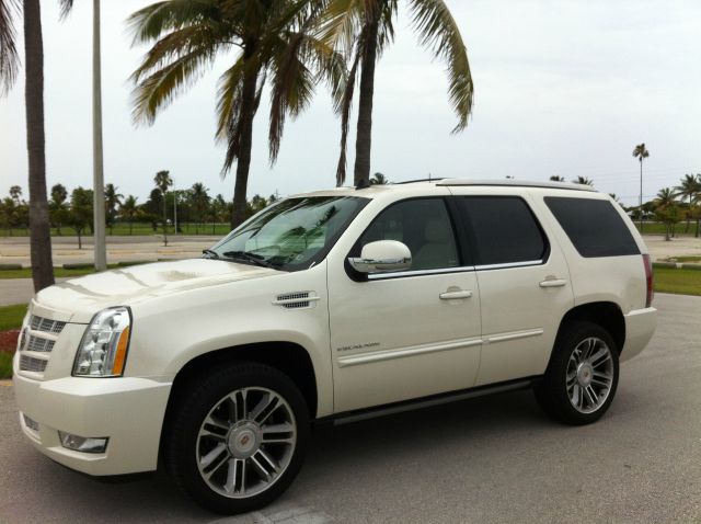 Cadillac Escalade 2013 photo 25