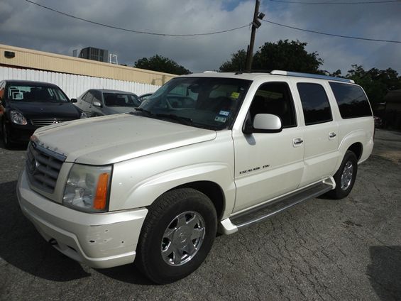 Cadillac Escalade ESV SR5 Sport Utility 4D SUV